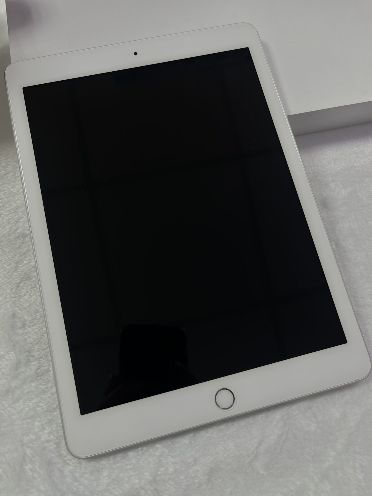 [福利機] Apple iPad 6 WIFI_32G_銀色_93%_#PJF8K